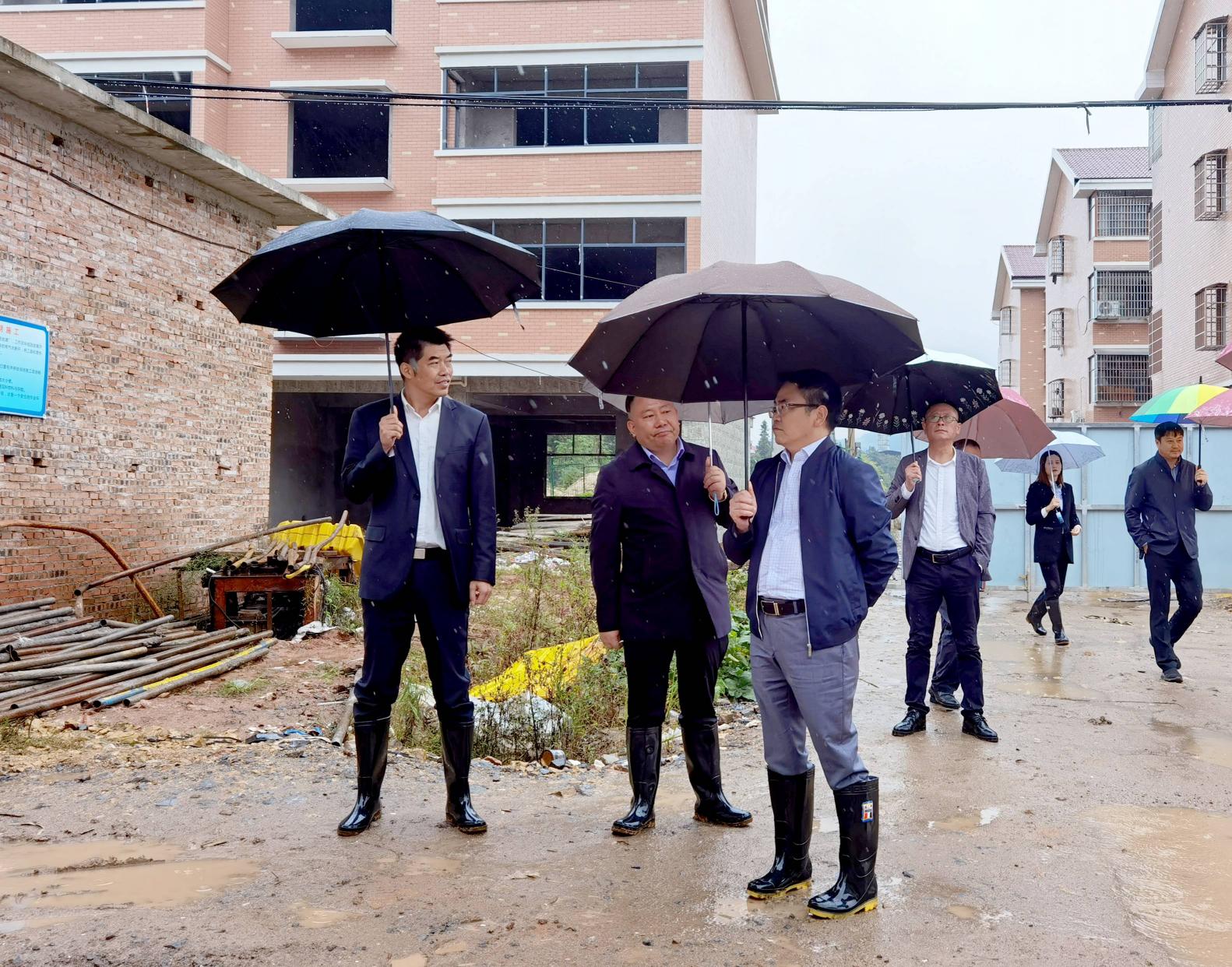 湖南醴陵经济开发区 - "日新月异看国瓷,我为发展献良策" ——黎平